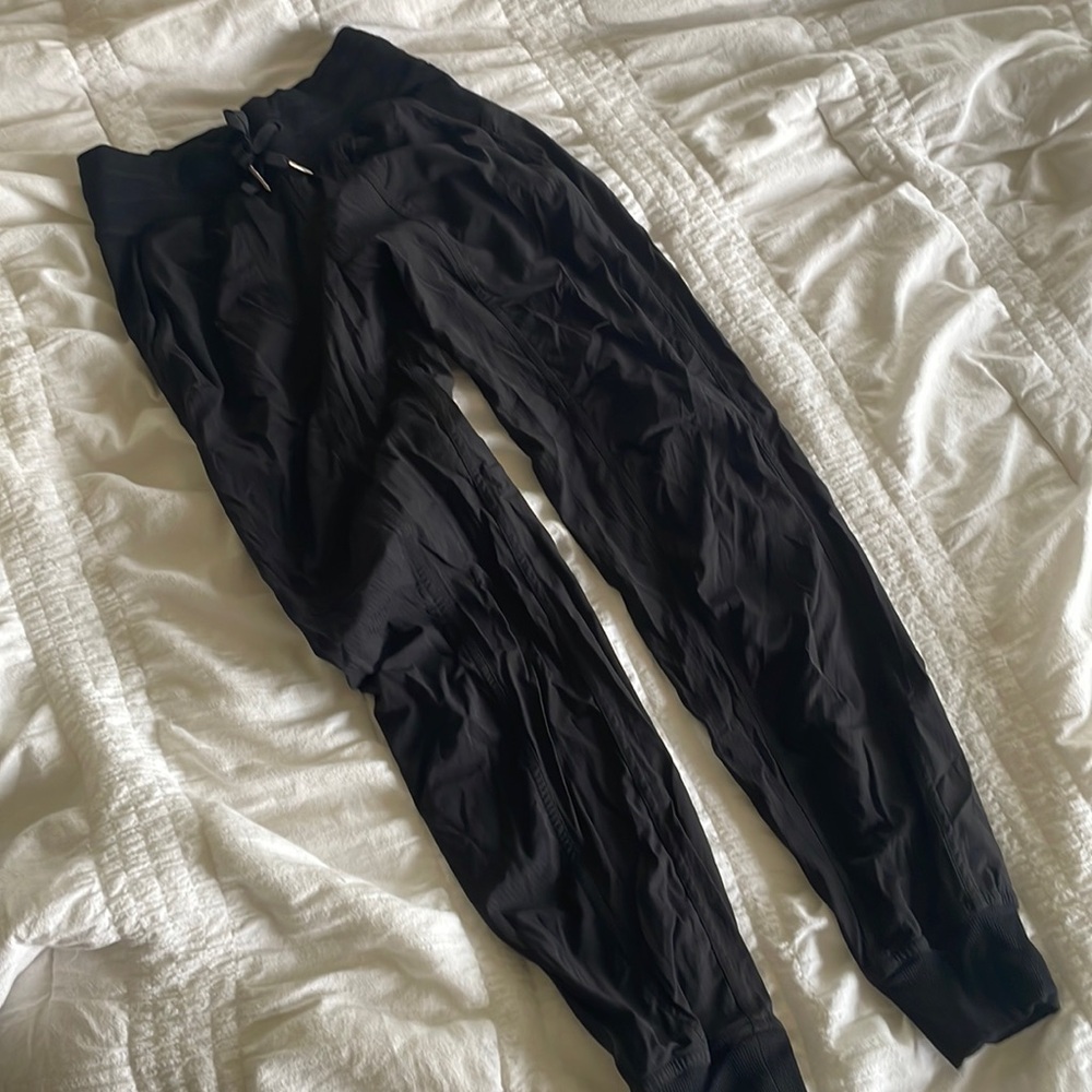 Lululemon dance studio joggers